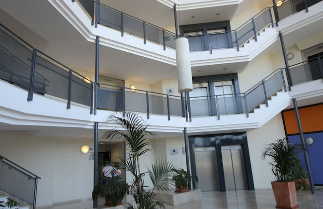 Apartamentos Vértice Sevilla Aljarafe - Foto 2
