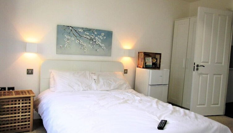 Photo 1 - En-suite Room Kings Cross - 6