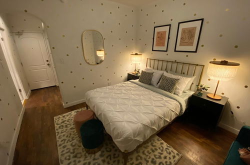 Foto 4 - Gorgeous Studio in Beverly Boulevard! Sleeps 4