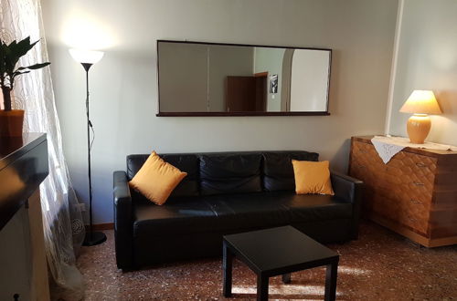 Foto 12 - Spacious and Beautiful 60 sqm Apartment in the Very Heart of Bologna