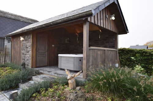 Photo 26 - Grandeur Villa with Sauna & Hot Tub in Durbuy