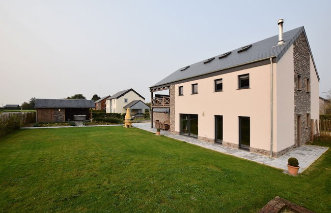 Grandeur Villa with Sauna & Hot Tub in Durbuy - Foto 1