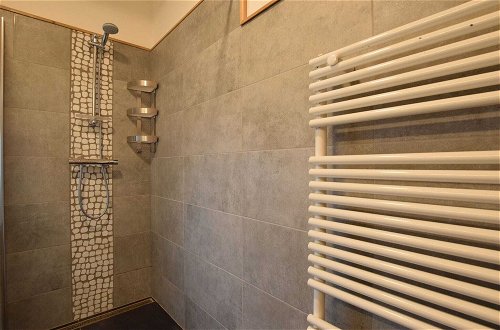 Foto 21 - Grandeur Villa with Sauna & Hot Tub in Durbuy
