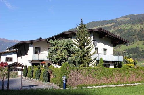 Photo 1 - Cozy Apartment in Aschau im Zillertal near Ski Lift