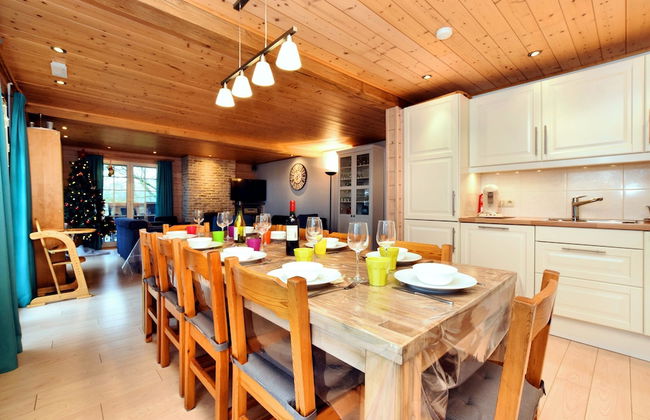 Cozy & Luxurious Chalet with Sauna, Hot Tub, Large Garden, Covered Terrace - Photo 30