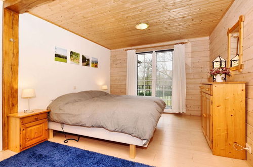 Photo 12 - Cozy & Luxurious Chalet with Sauna, Hot Tub, Large Garden, Covered Terrace