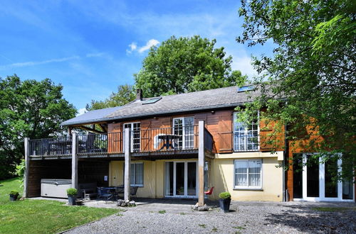 Photo 34 - Cozy & Luxurious Chalet with Sauna, Hot Tub, Large Garden, Covered Terrace