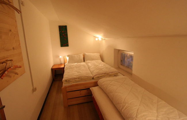 Huge Holiday Home in Hopfgarten im Brixental near Ski Lift - Photo 8