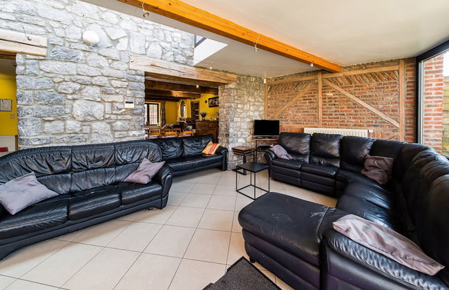 Stone Cottage with Sauna & Hot Tub near Cave of Lorette in Rochefort - Foto 23
