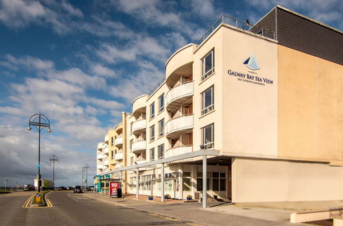 Foto 52 - Galway Bay Sea View Apartments