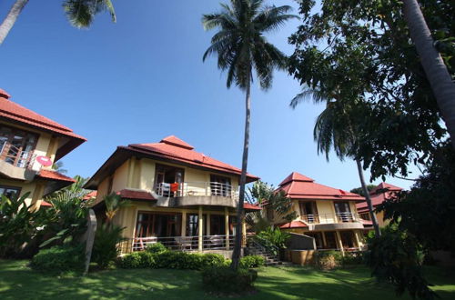 Photo 30 - 3 Bedroom Villa Beach Front Resort TG12