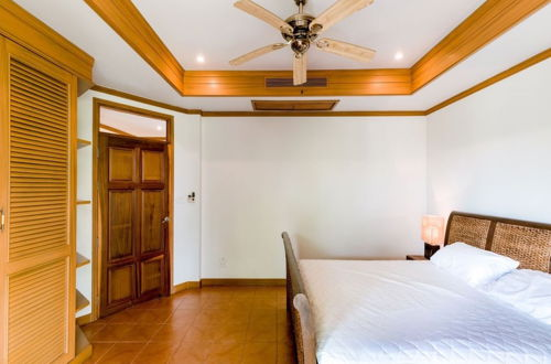 Foto 5 - 3 Bedroom Villa Beach Front Resort TG12