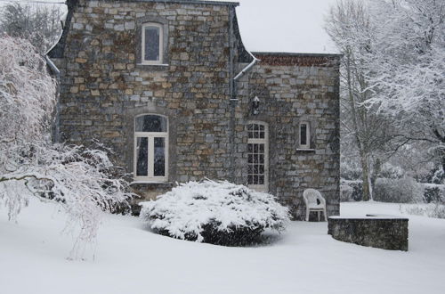 Foto 19 - Stone-built Holiday Home in Dinant With Private Terrace