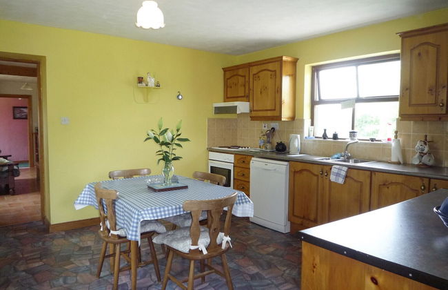 Sheans Holiday Cottage - Photo 4