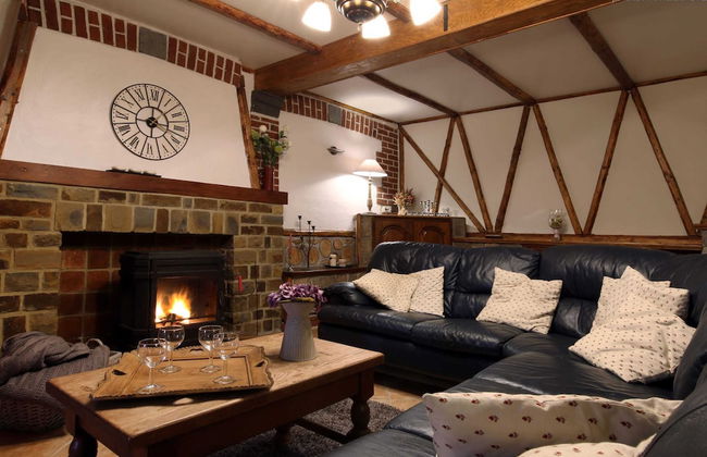 Family House with Large Garden & Games Room near Bambois Lake - Foto 26