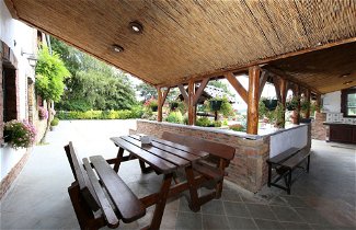 Foto 1 - Family House with Large Garden & Games Room near Bambois Lake
