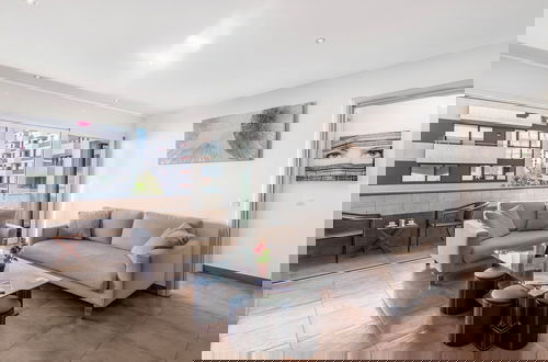 Photo 1 - Art apartment