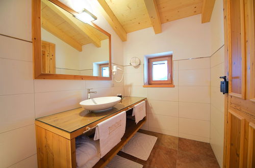 Photo 8 - Alpine Premium Chalet Wallegg-Lodge