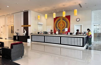 Foto 2 - The Narathiwas Hotel & Residence Sathorn Bangkok