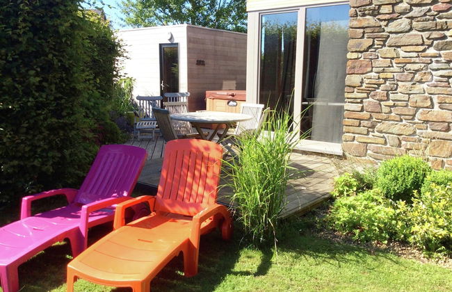 Charming Cottage With Jacuzzi Located Near Nature and ski Slopes - Foto 9