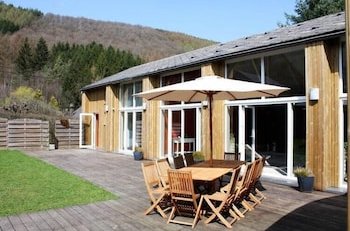 Foto 28 - Luxurious, Beautiful Holiday Villa for a Large Group of People With an Indoor Pool and Sauna