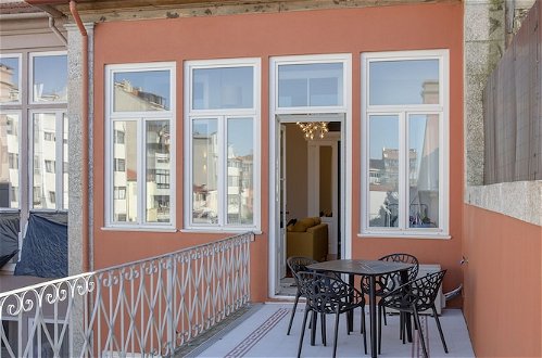 Photo 44 - Liiiving - Balcony Design Apartment