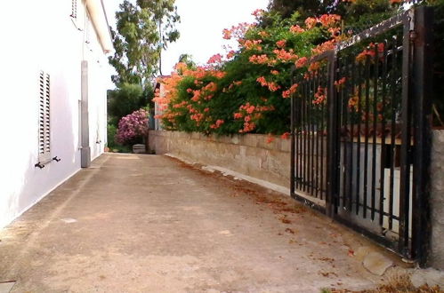 Photo 23 - Foximanna on the North Floor in a Villa Surrounded by Greenery Facing the sea