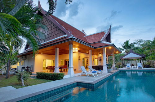 Photo 24 - Tropical Thai Style 4BR Pool Villa Fanny