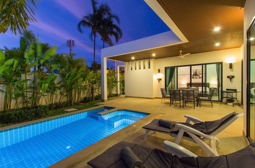 Photo 21 - West Facing 3BR Pool Villa by Intira