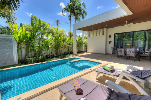 Photo 23 - West Facing 3BR Pool Villa by Intira