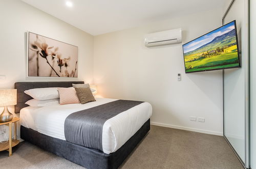 Photo 2 - Beau Monde Apartments Newcastle - Verve Apartments