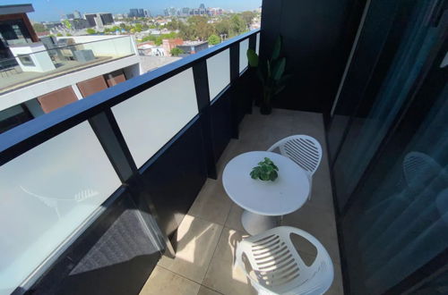 Photo 23 - Modern 1 Bedroom Apartment South Yarra