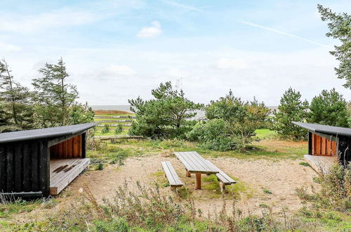 Photo 15 - Enticing Holiday Home in Midtjylland near Sea