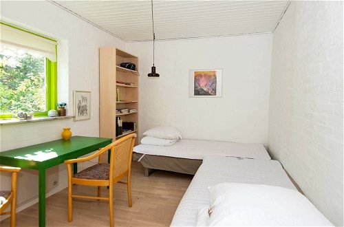 Photo 2 - 4 Person Holiday Home in Glesborg