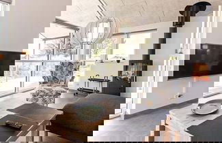 Photo 3 - Spacious Holiday Home in Humble With Beach Nearby