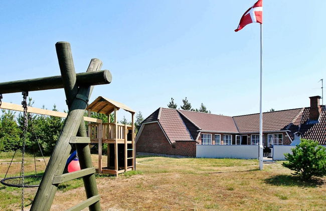 10 Person Holiday Home in Blavand - Foto 33
