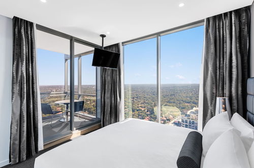 Photo 37 - Meriton Suites Chatswood