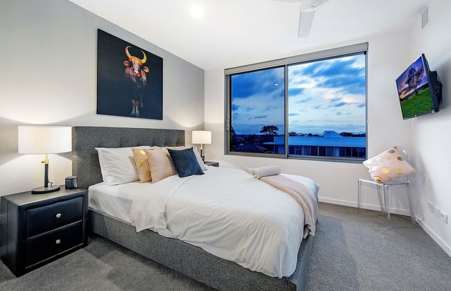 Waterford Private Apartments - Photo 2