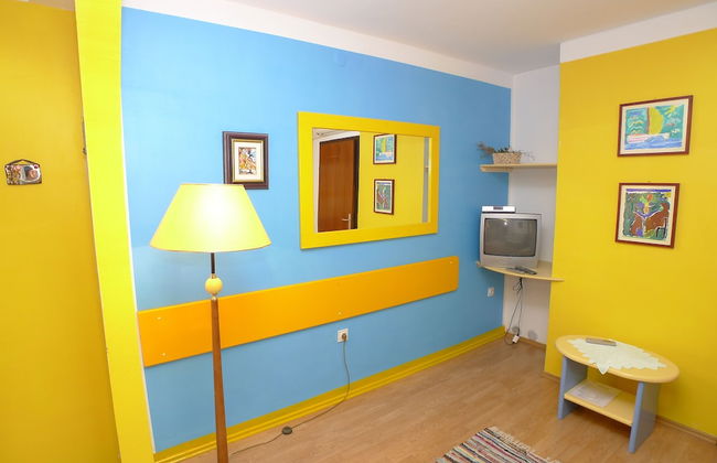 Apartment for 3 Persons With Beautiful Terrace - Photo 4