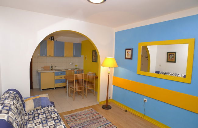 Apartment for 3 Persons With Beautiful Terrace - Photo 5