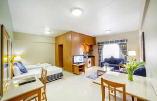 Foto 3 - Golden Sands Hotel Apartments