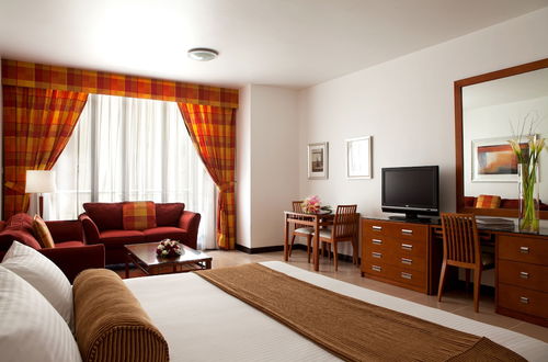 Foto 5 - Golden Sands Hotel Apartments