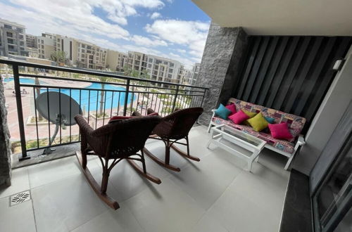 Foto 15 - Marassi North Coast 2 Bedroom pool View