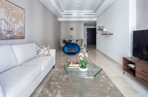 Photo 9 - Luxuriously Elegant 2BR Apartment in Downtown Dubai