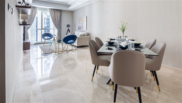 Foto 1 - Luxuriously Elegant 2BR Apartment in Downtown Dubai