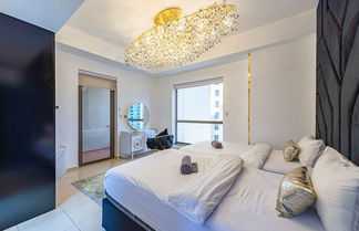 Photo 3 - Marco Polo - Deluxe Waterfront Roomy Apt, Perfect for Groups