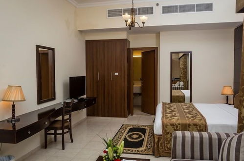 Photo 8 - Arabian Dreams Deluxe Hotel Apartments