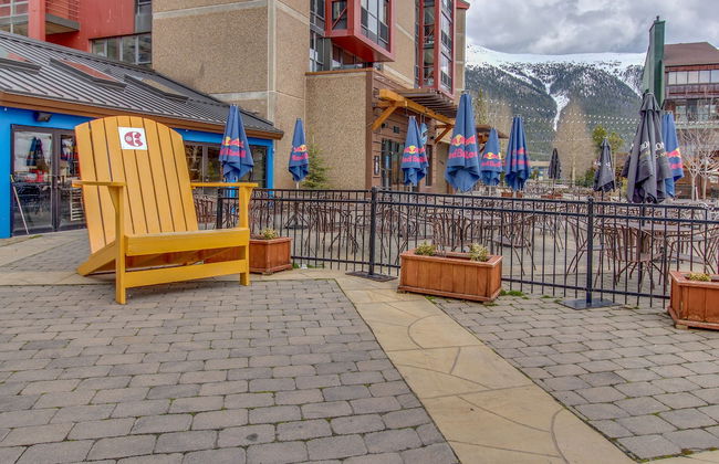 Village Square - Photo 27