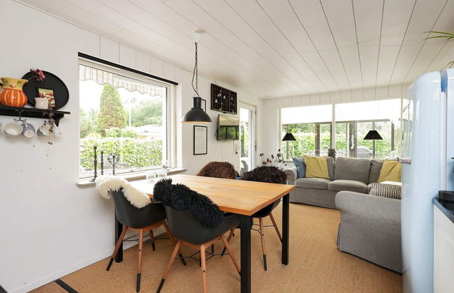 6 Person Holiday Home in Karrebaeksminde - Foto 9
