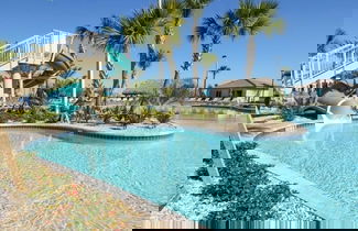 Foto 1 - Beautiful Spacious Vacation Villa, Bbq Grill4902cg 6 Bedroom Home by Redawning